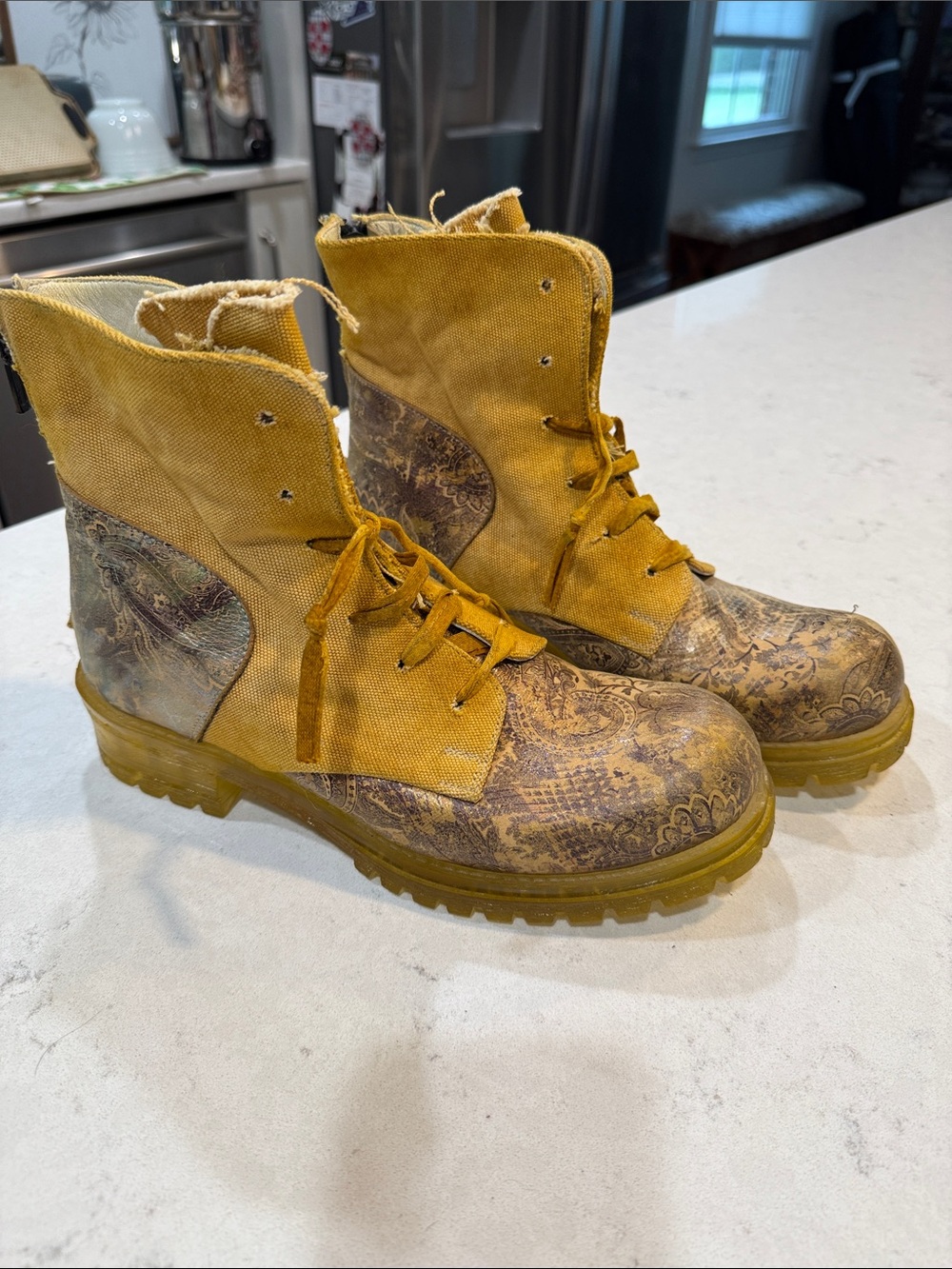 Papucei Artisan Yellow Leather Paisley Lace Up Combat Ankle Boot Size 10